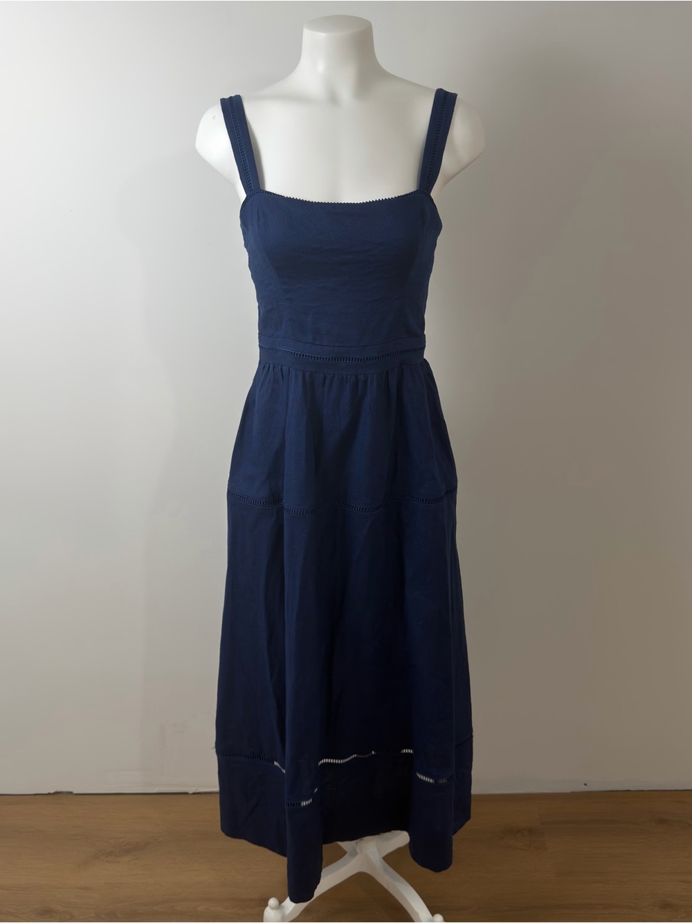 Reformation Everett Linen Dress - Picture 2 of 5